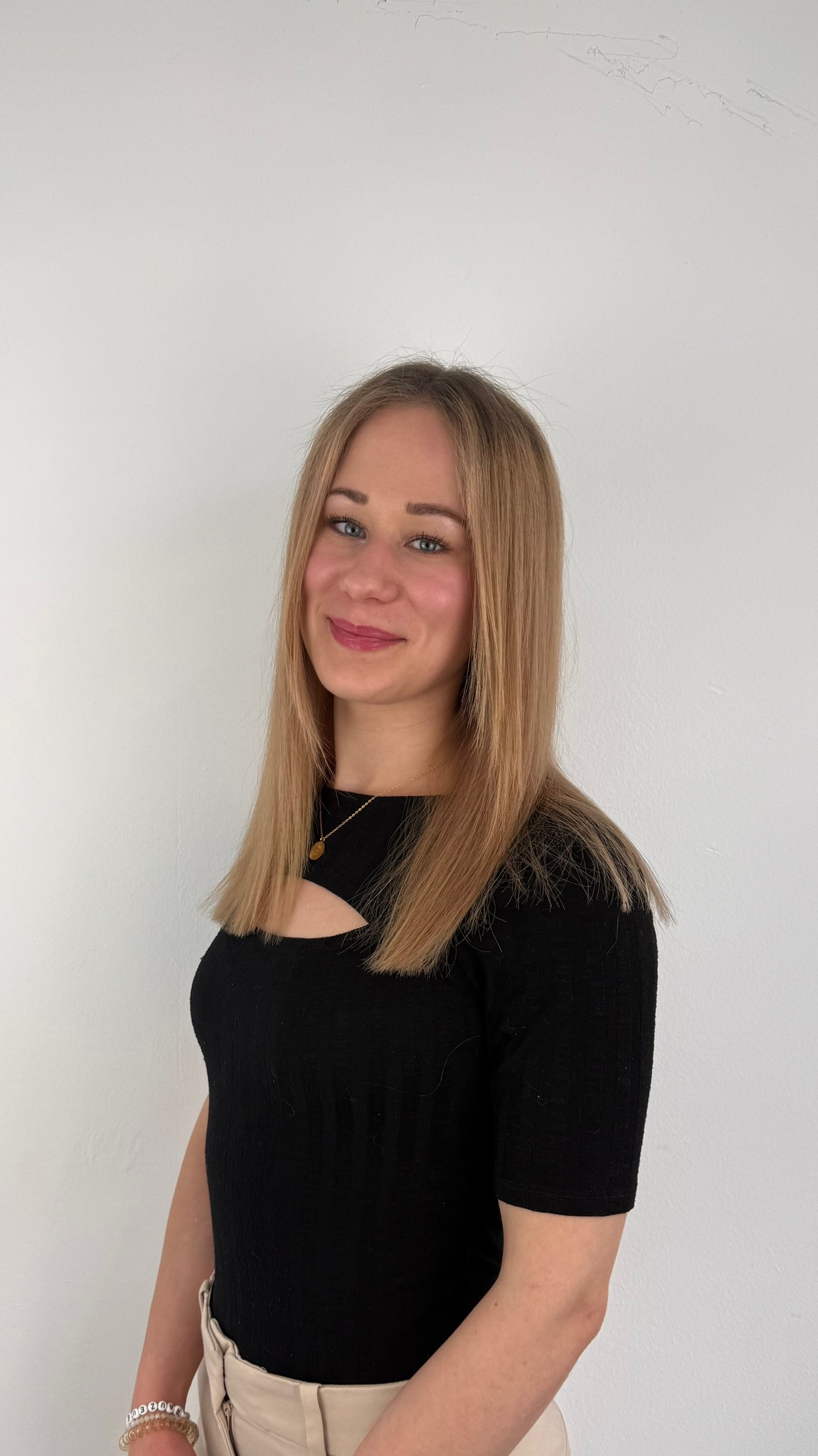 Emily – Friseurmeisterin im Marie Lou Studio